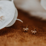 Bow Studs | 14k Gold