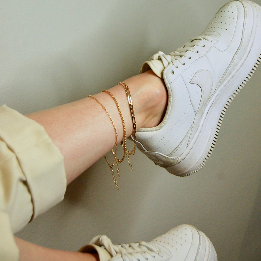 Nike shoes with gold anklet