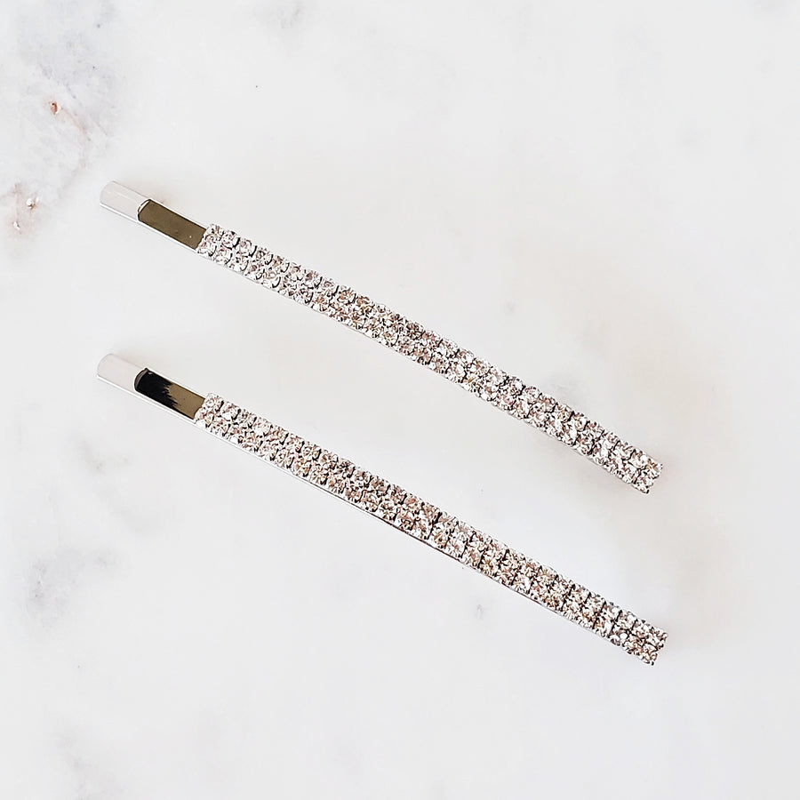 Silver rhinestone pin set