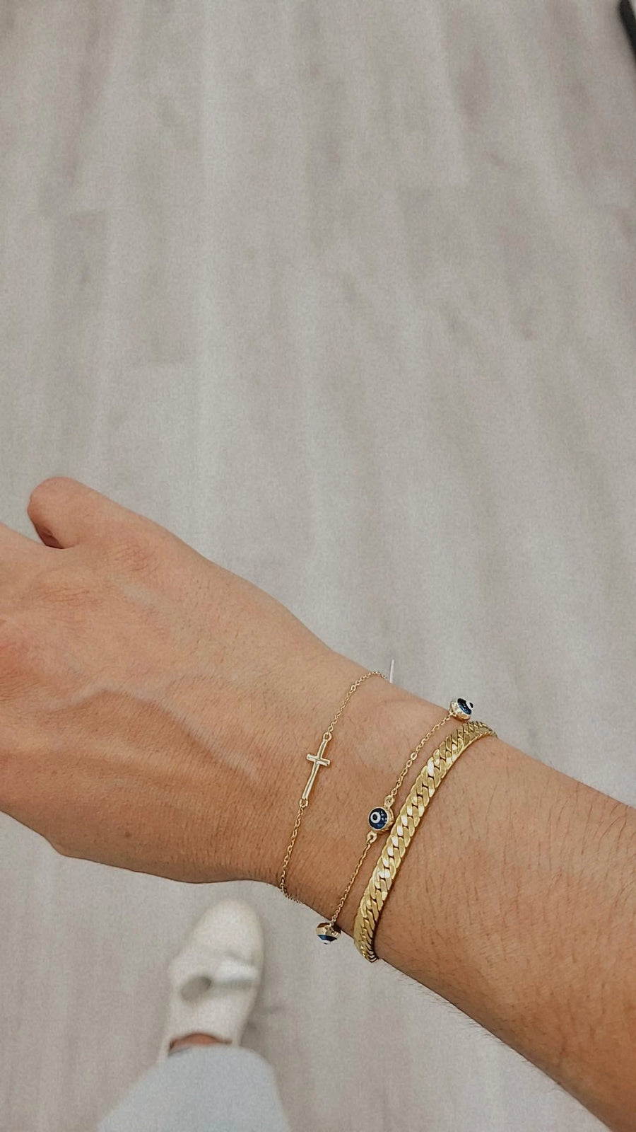 Sizeways Cross Bracelet | 10k Gold