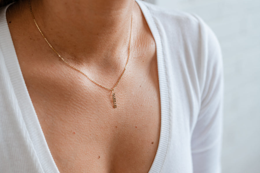 Mama Necklace | 10k Gold